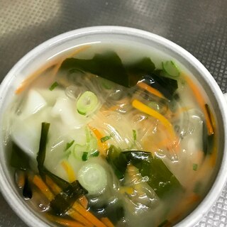 春雨入り水餃子カップスープ